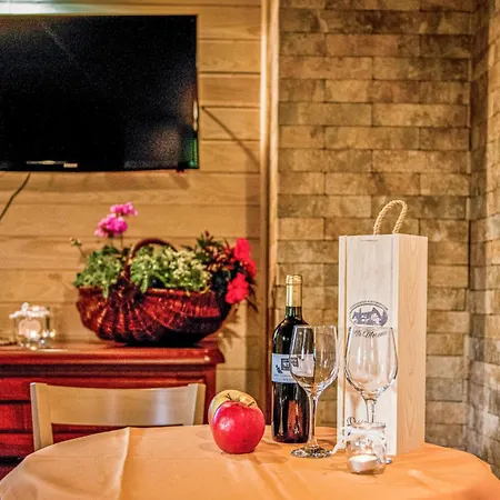 Dom wakacyjny Lovely In With Wifi *